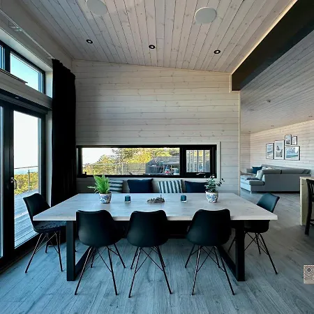 Brand New Beautiful View Wifi Sonos System