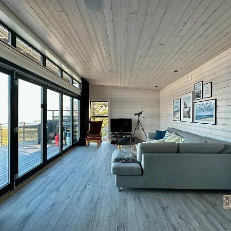 Holiday home Brand New Beautiful View Wifi Sonos System *